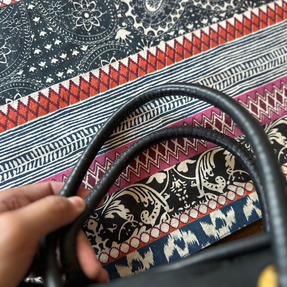 Celine Black Canvas and Leather Shoulder Bag Gold accents Preowned EXCELLENT. - Picture 8 of 11